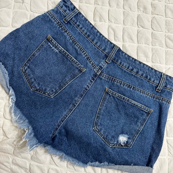 F21 JEAN SHORT - Picture 2 of 3
